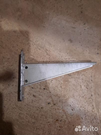 Кронштейн усиленные для полок