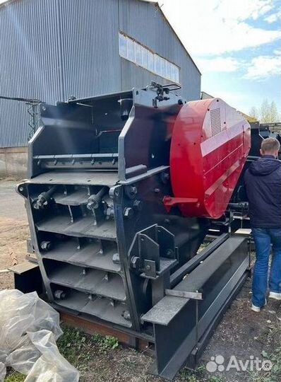 Щековая дробилка с96