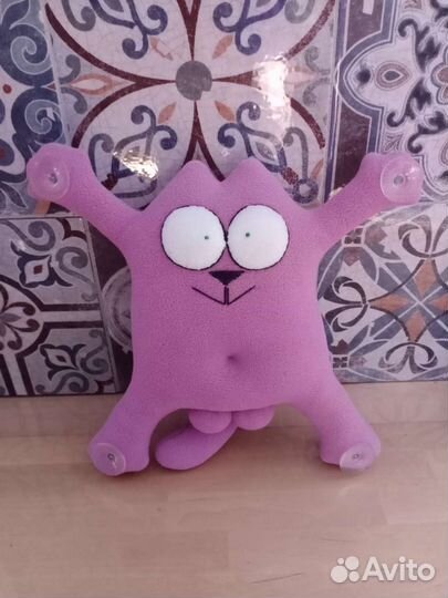 Кот Саймон на присосках