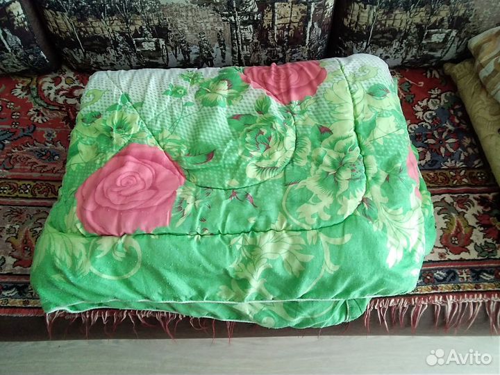 Одеяла 1,5 спальное б/у
