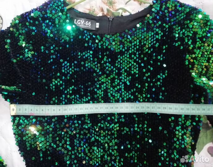 Платье с пайетками