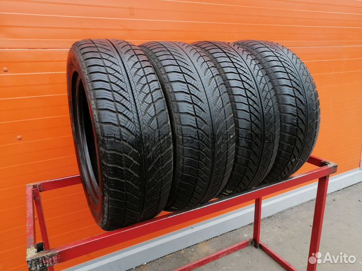 Goodyear UltraGrip 8 Performance 205/60 R16 92H