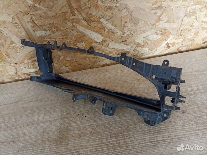 Впуск Porsche Taycan 2020