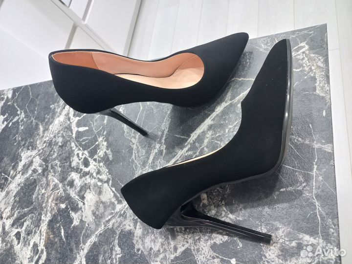 Туфли женские 38 размер черные