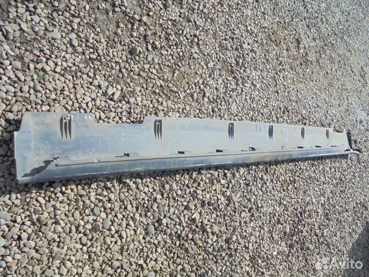 Порог пластиковый правый Honda Inspire UA3 C32A