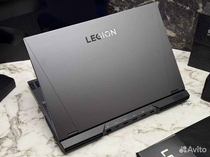 Lenovo Legion 5 Pro 16