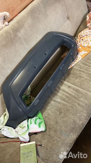 Накладка переднего бампера Kia Carnival