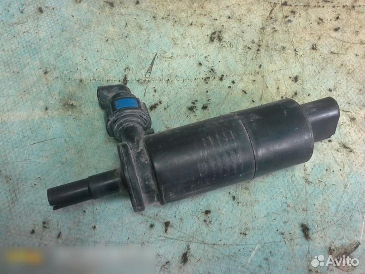 Насос омывателя фар Audi Q3 2012