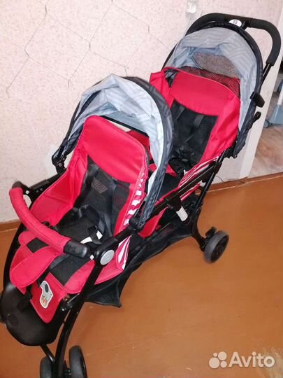 Прогулочная коляска для погодок