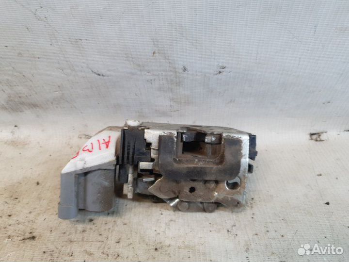 Замок двери задний левый Fiat Albea 350A1000 2010