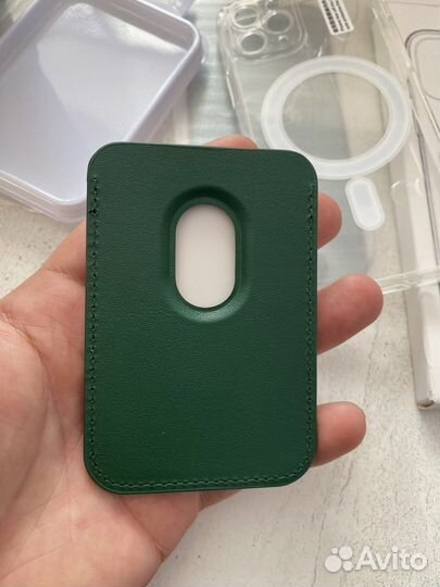 Картхолдер и чехол на iPhone