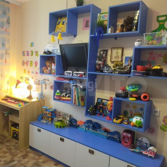 3-к. квартира, 84 м², 3/17 эт.