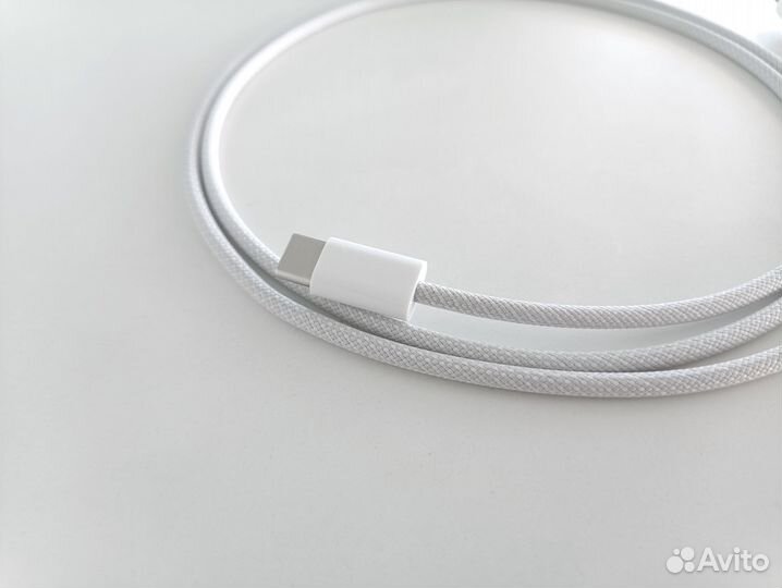 Провод Apple USB-C / Lightning в оплётке, оригинал