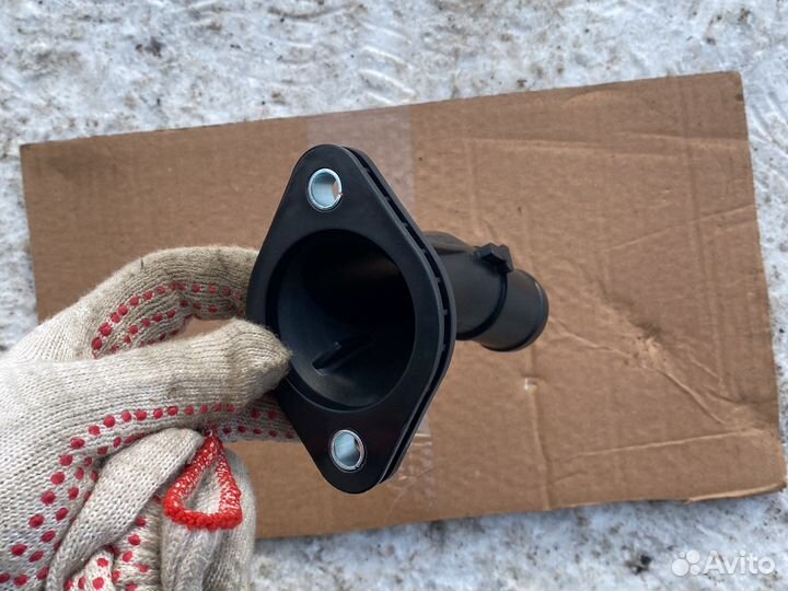 Корпус термостата новый Салярис 1 Киа Рио 3