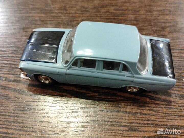Модель автомобиля СССР Москвич 412 1/43