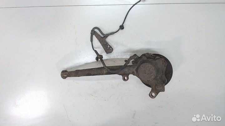 Ступица (кулак, цапфа) Lexus IS, 2001