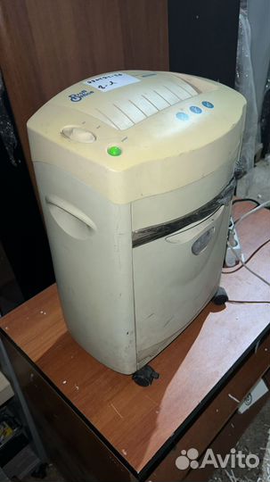 Шредер ProfiOffice piranha 10 CC plus 3х39 мм