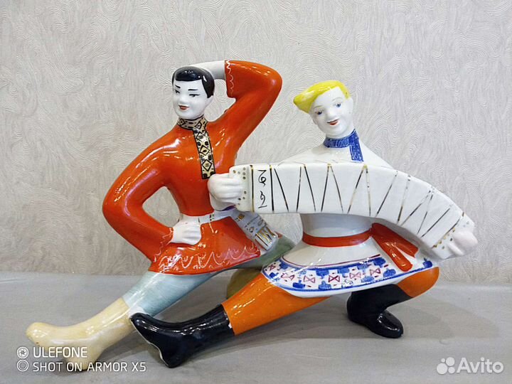 Фарфоровые статуэтки