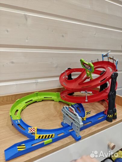 Трек для машинок