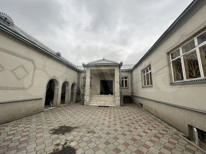 Дом 420 м² на участке 5 сот.