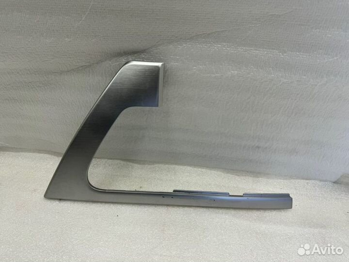 Накладка ручки двери внутренняя задняя левая