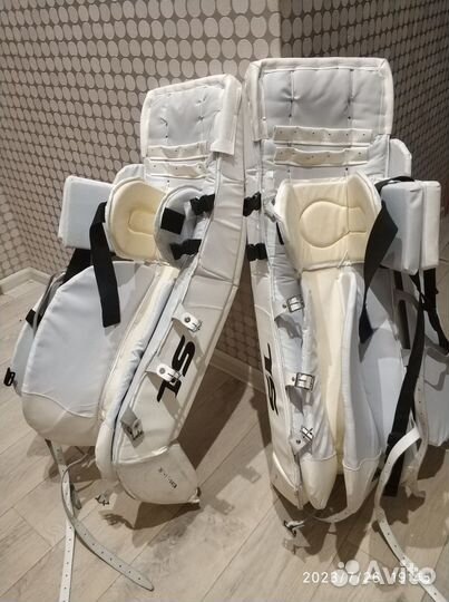 Вратарские щитки sr