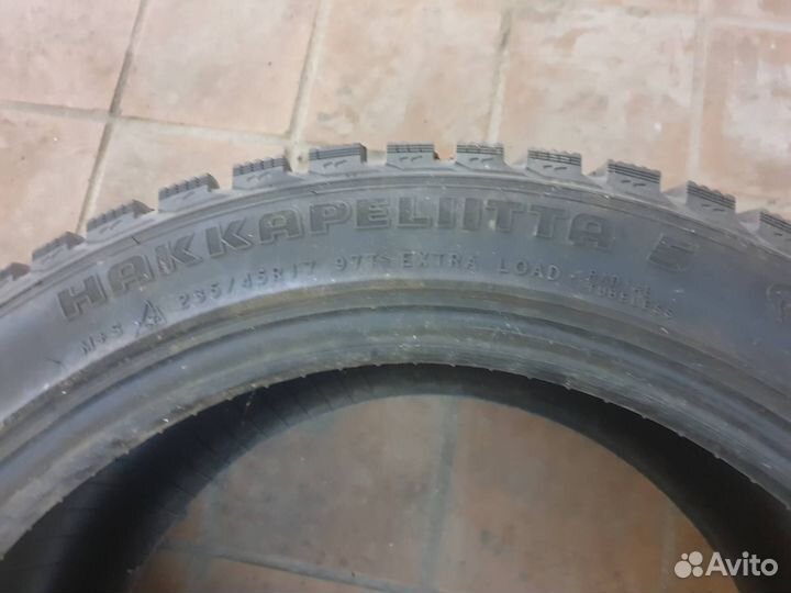 Nokian Tyres Hakkapeliitta 5 235/45 R17 97T