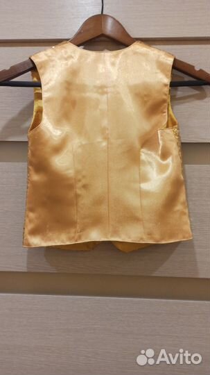 Жилетка с бабочкой р 122