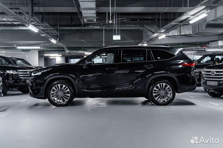 Toyota Highlander 2.0 AT, 2023, 1 км