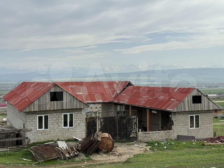 Дом 200 м² на участке 8 сот.