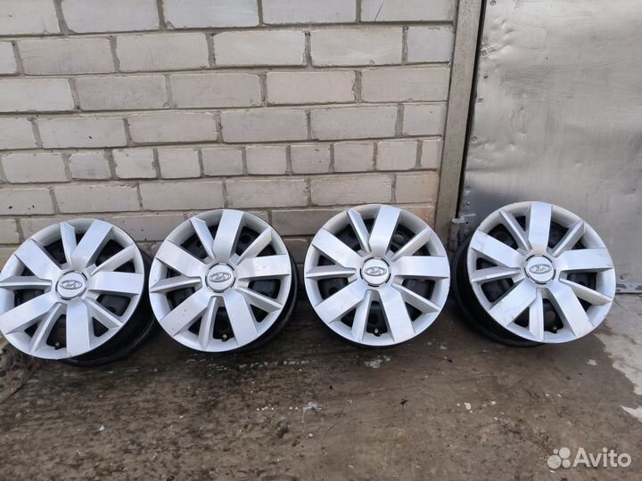 Штампы r14 ваз черные с колпаками