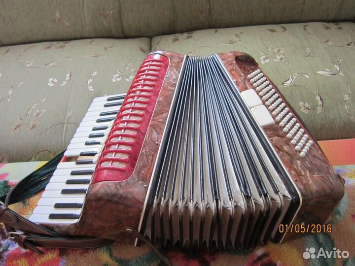 Продам аккордеон 