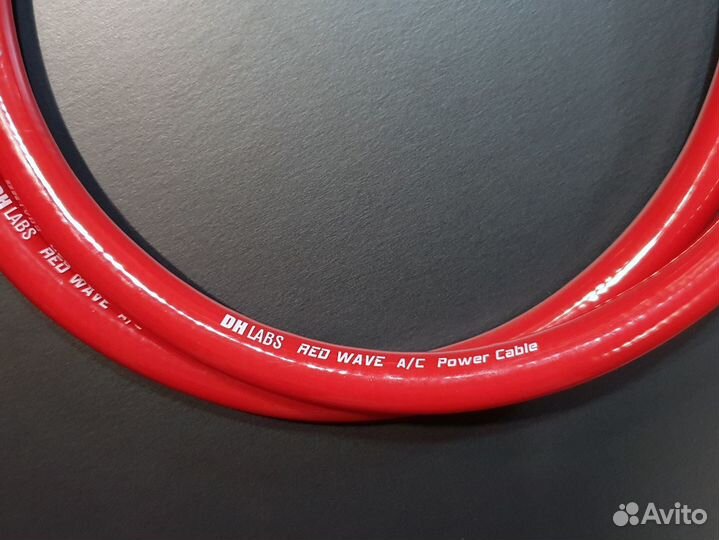 Силовой кабель DH Labs Red Wave 1,4м