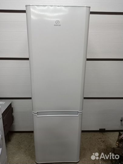 Холодильник Индезит рабочий