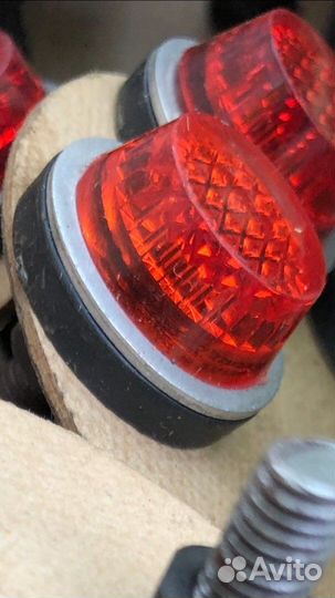 Крепления номерных знаков с отражателем