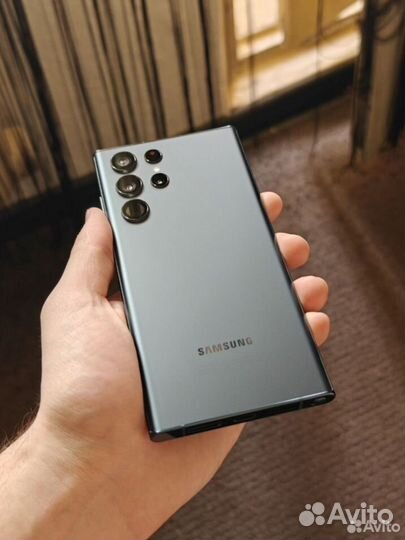 Samsung Galaxy S22 Ultra (Snapdragon 8 Gen1), 12/256 ГБ