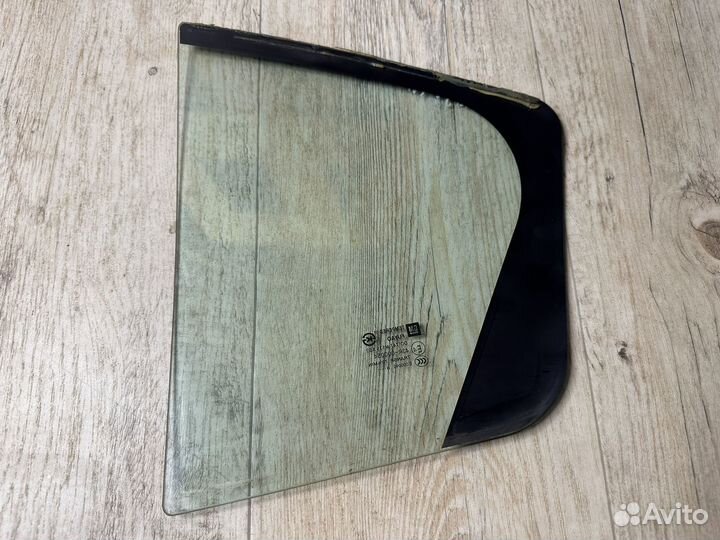 Стекло задней правой двери Chevrolet Cruze