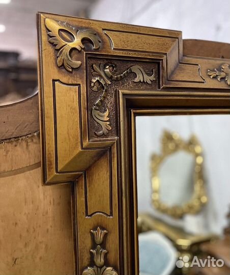 Зеркало настенная. Мебель из массива. Винтаж.Антик