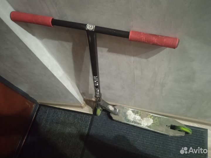 Самокат трюковой