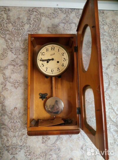 Часы янтарь СССР настенные с боем