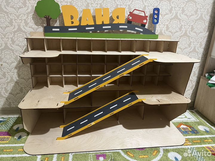 Гараж для машинок