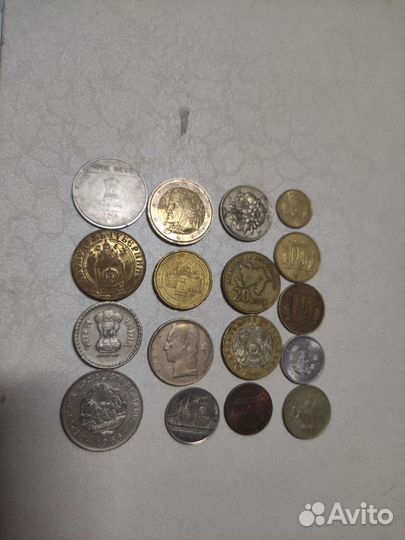 Монеты, Марки, Значки