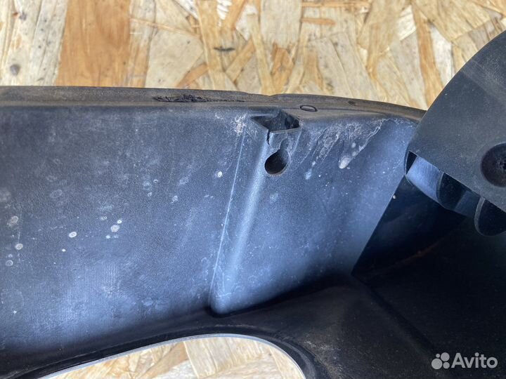 Лючок бензобака BMW E65/66