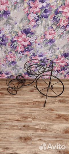 Подставка под цветы