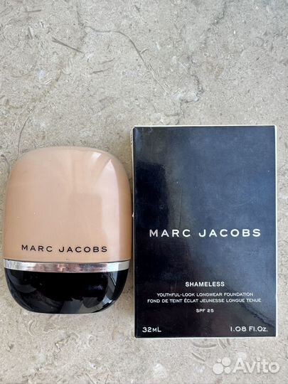 Тональный крем Marc Jacobs