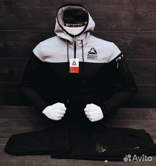 Спортивный костюм мужской Reebok