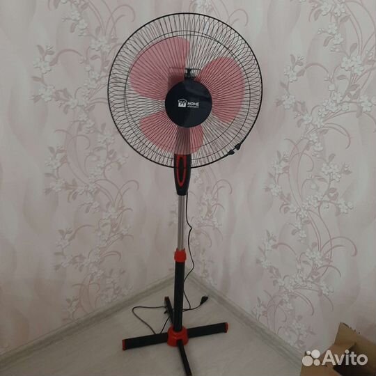 Вентилятор напольный Новый