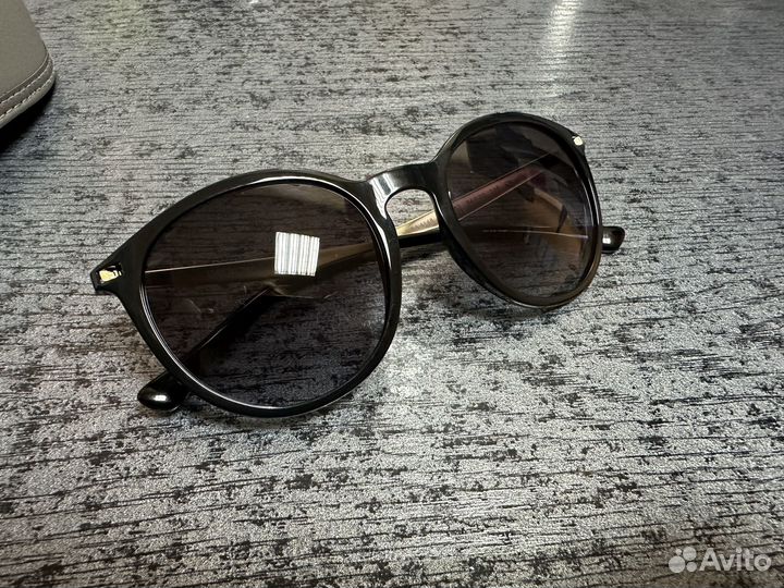 Солнцезащитные очки emporio armani