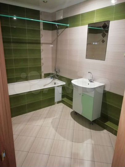 2-к. квартира, 81,5 м², 2/10 эт.