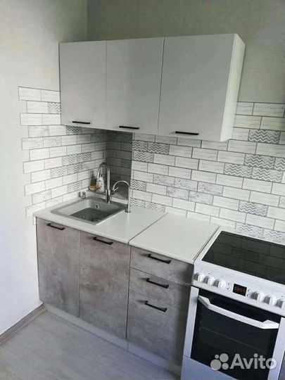Готовые кухни 2м в ассортименте